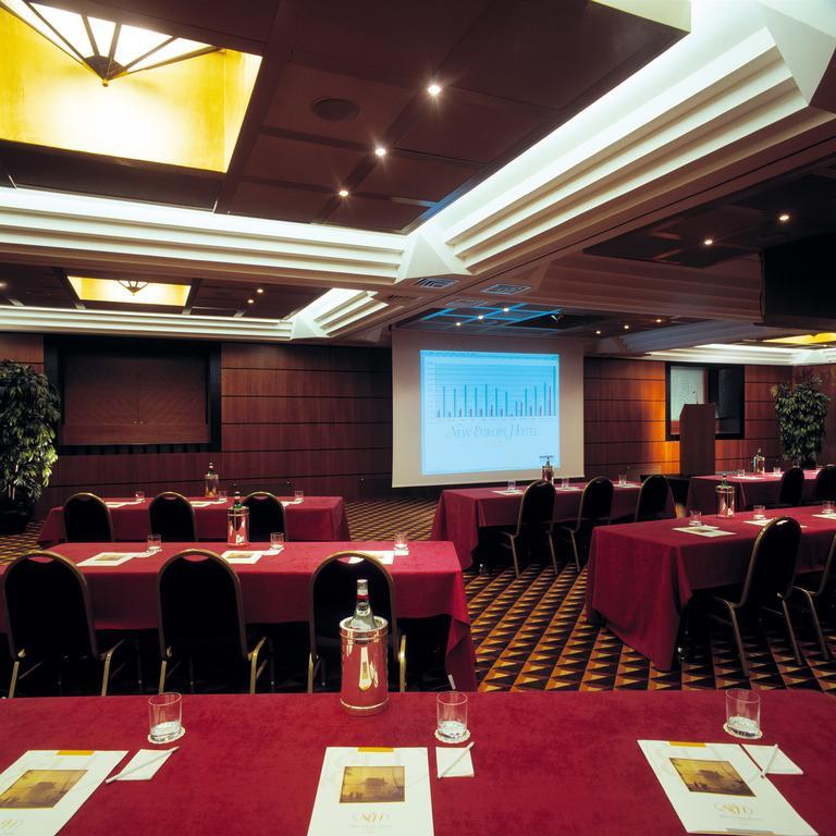 Ramada By Wyndham Hotel Napoli